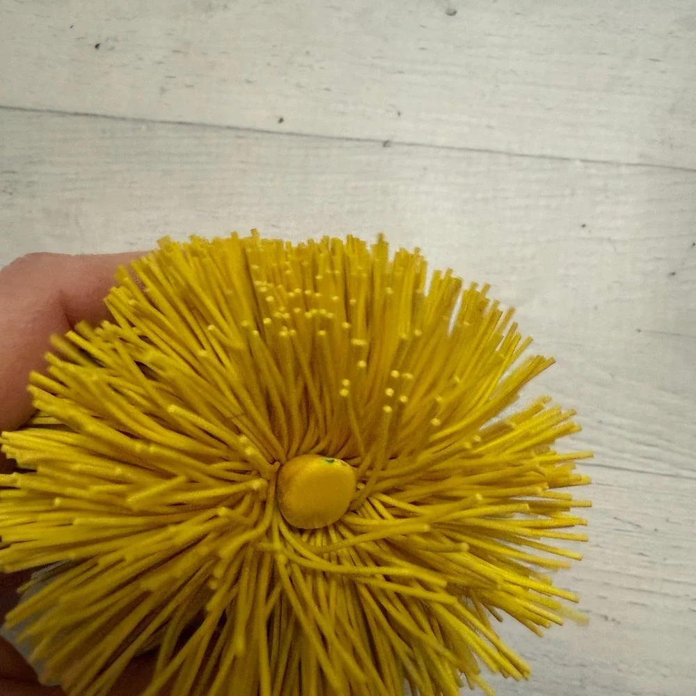 Vintage 1995 Looney Tunes Koosh Ball Tweety Bird‎
